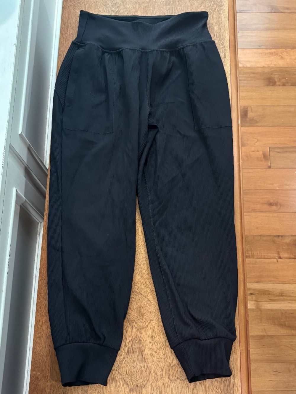 Athleta salutation rib jogger Medium Petite